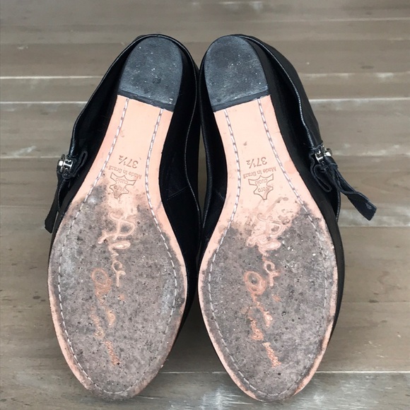 alice + olivia Yeardley Zip Cuff Boots - Picture 6 of 6